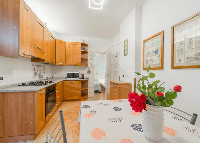 L'albero Del Pepe 1 - Goelba 마리나디캄포