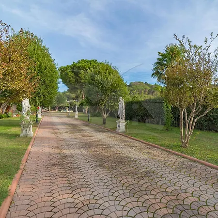 L'albero Del Pepe 1 - Goelba Apartmán Marina di Campo